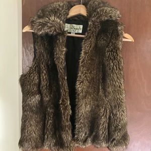 Baguda feaux fur women’s vest